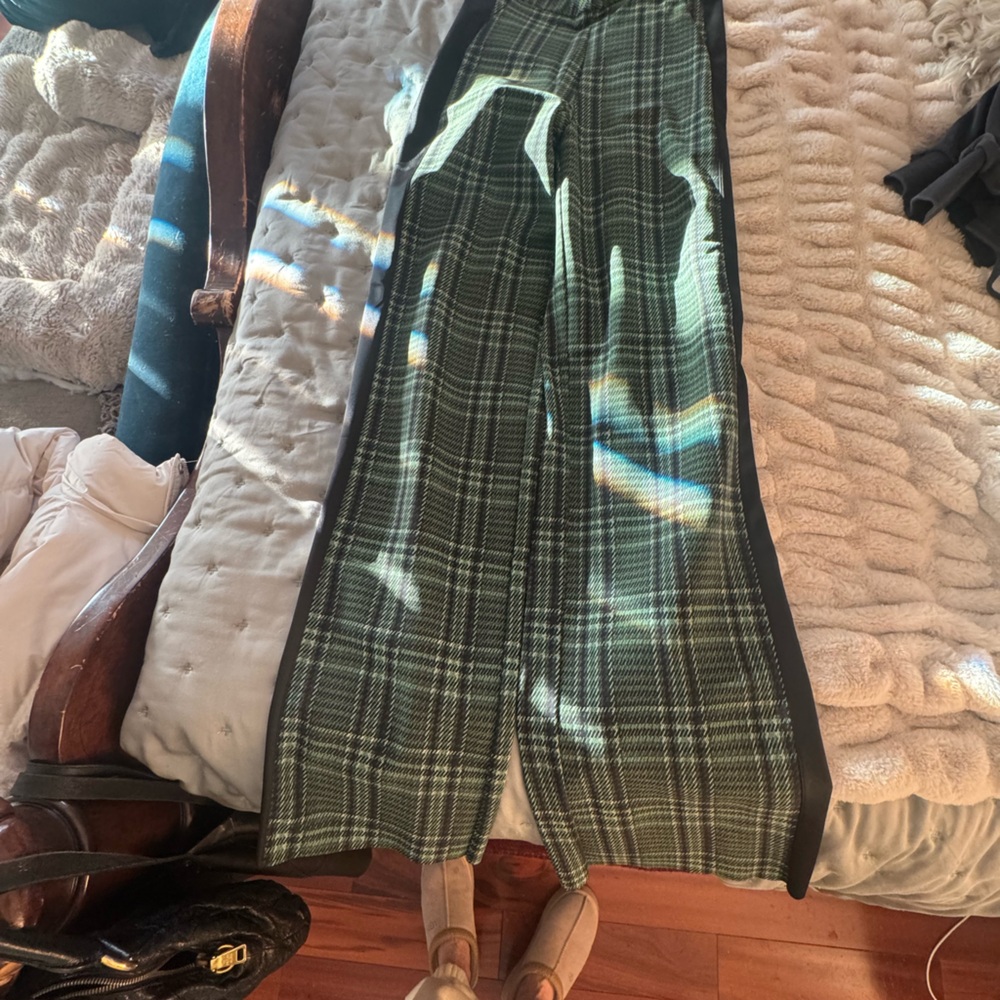 Gorgeous Chiara Boni Striped Green and Black pants with tuxedo stripes. - Picture 2 of 4